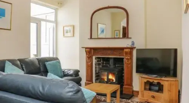 44 Heathcliff Cottage, Забронировать Дом для отпуска Суонси Полуостров Гоуэр, рядом с Gower Surfing School