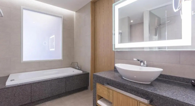 Полулюкс Deluxe Charis Hotel