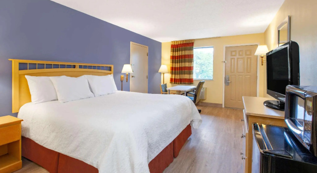 Двухместный номер Standard Days Inn by Wyndham Grantville
