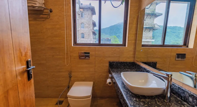 Номер Superior Pokhara Batika