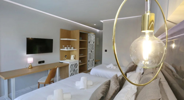 Номер Deluxe с балконом и с видом на сад Hotel Tropical