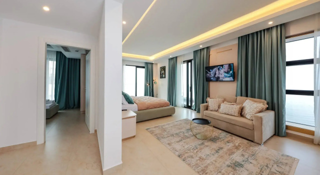 Люкс Deluxe Tanushaj Beach Resort