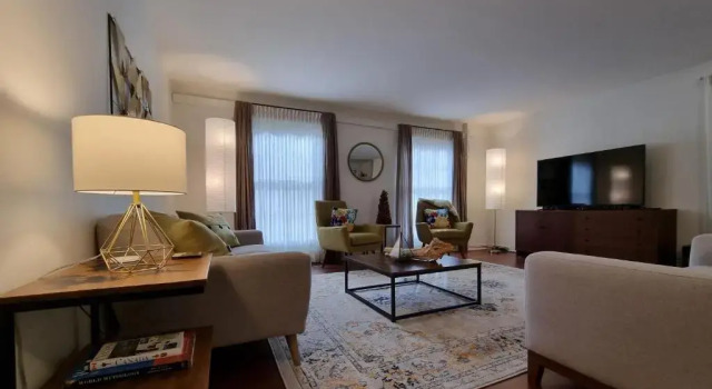 Коттедж с 3 комнатами Luxurious Pool Cottage