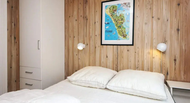 Fabulous Holiday Home in FanÃ¸ near Sea, Book Vacation Home Hotels in Fano with Parking, Parking