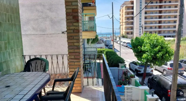 Апартаменты R132 Apartment with air conditioner 50m from the beach