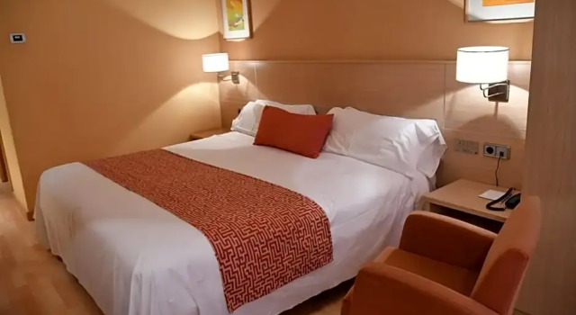 Номер Superior B&B HOTEL Tarragona Valls