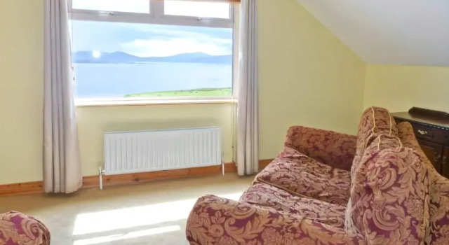 West Town, Prenota Casa vacanze Malin 