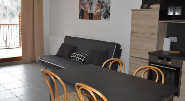 Appartement Bozel, 2 pièces, 4 personnes - FR-1-464-81
