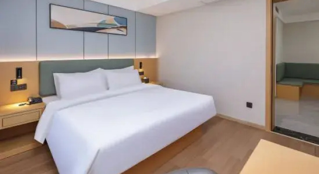 Люкс Qingmu Selected Hotel（Nanjing Lukou Airport Baiyun Road Community Store）