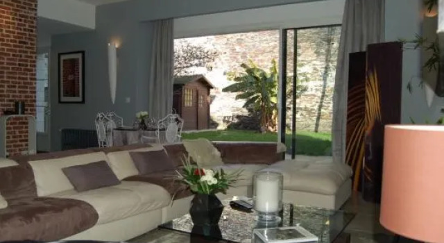 Suit'Home Commerce, Boek Appartement Angers 