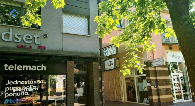BoNiToS, SOBE-ROOMS, Rezerwuj Hotel Slavonski Brod 