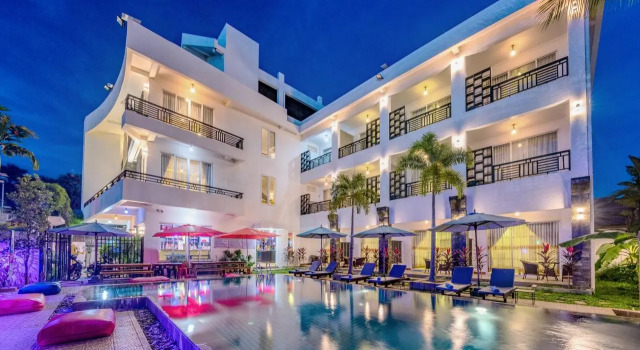 Mad Monkey Hostel Siem Reap, Забронировать Хостел Хостелы Сиемреап, рядом с Wat Preah Prom Rath, Хостел