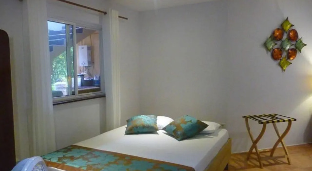 Playa Bluff Hotel