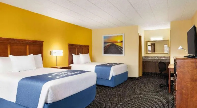 Четырёхместный номер Days Inn by Wyndham Oak Ridge Knoxville