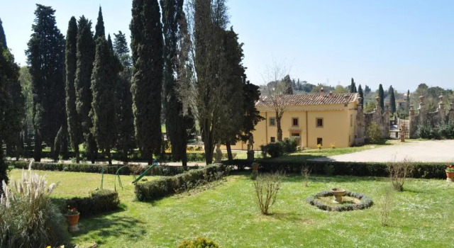Visconte Apartment, Book Apartment Hotels in Florence with Parking, Parking