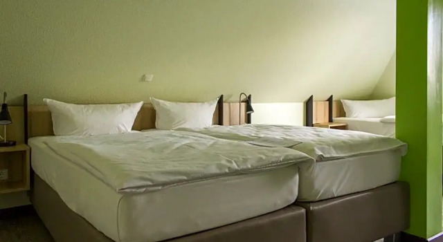 Schlüter Hotel & Restaurant, Забронировать Отель Ванкендорф Ploen
