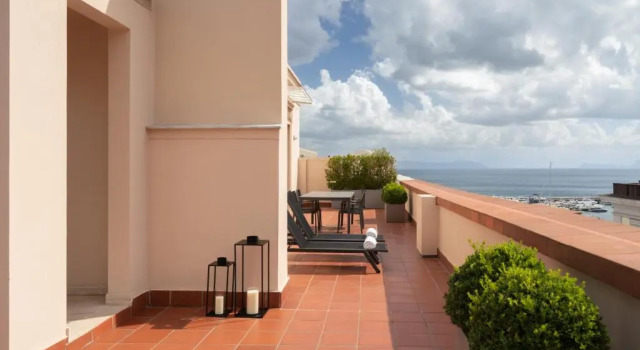 Апартаменты Deluxe Caracciolo 13 Rooftop & Suites