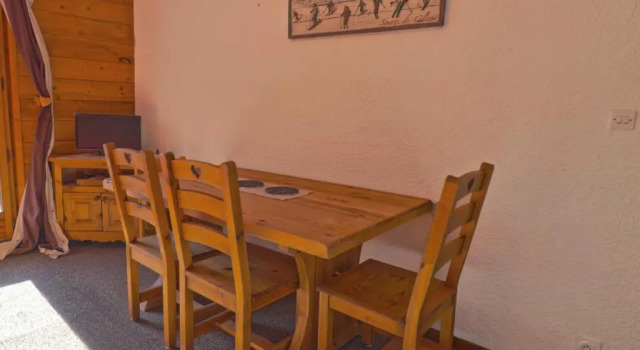 Appartement Méribel, 2 pièces, 4 personnes - FR-1-182-52