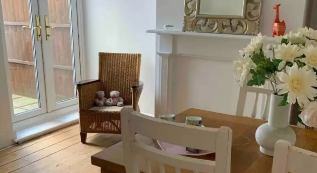 3 Bed Victorian Home in Norwich Sleeps 6 - 8, Забронировать Дом для отпуска Норидж Норфолк, рядом с Norfolk Snowsports Club