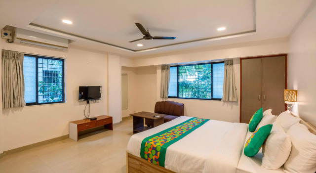 Номер Premium Treebo Royal Comfort Atithi