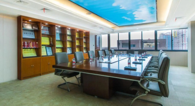 Shangrong Business Hotel (Wuhan Julong Avenue Zhuoer Enterprise Headquarters), Prenota Hotel Hotel a Hubei con parcheggio, Parcheggio