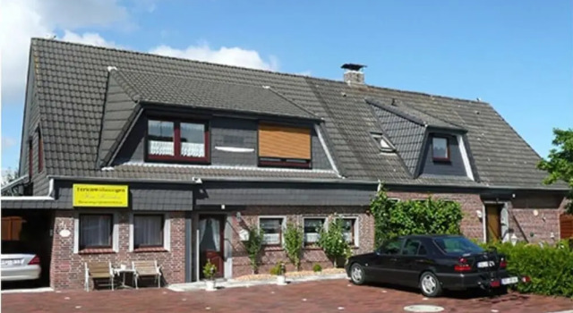 Attractive Apartment Near Town Center