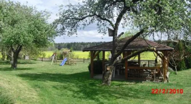 Penzion Poutník, Prenota Hotel Novosedly nad Nežárkou Boemia meridionale