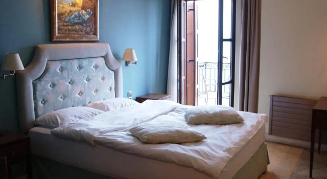 Номер Deluxe La Boheme Hotel