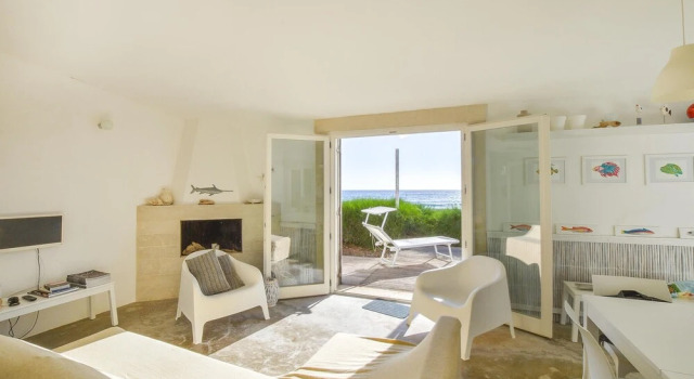 3 Bedroom Beach Front Home In Siracusa, Забронировать Отель Отели Долины Ното 4 звезды, 4*