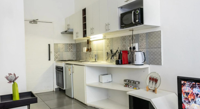 Stunning Maboneng Precinct Studio Apartment at 12 Decades Building, Забронировать Апартаменты/квартира Йоханнесбург Гаутенг, рядом с Market on Main