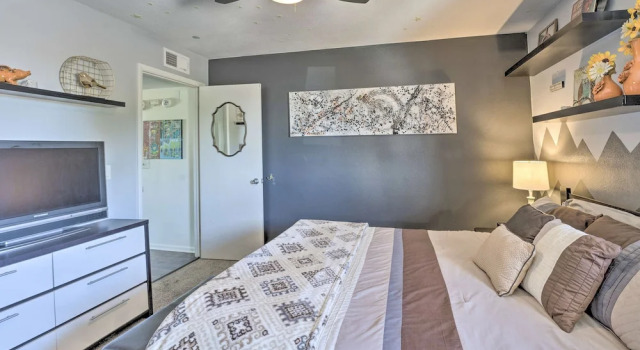 4 Mi to Beach: Lake Havasu Apartment w/ Pool!, Забронировать Апартаменты/квартира Лейк-Хавасу-Сити штат Аризона