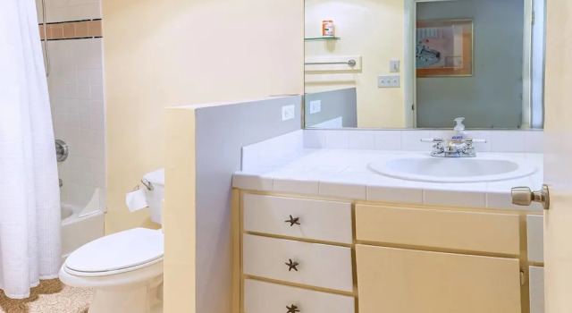 Коттедж с 2 комнатами Madi's Place ~ Guest House