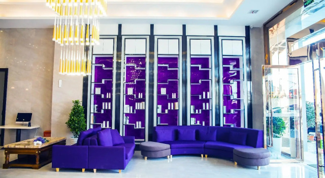 Lavande Hotel·Jinzhou Gong'an Darunfa Shenghuo Square, Prenota Hotel Hotel a Hubei con parcheggio, Parcheggio