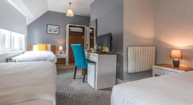 Трёхместный номер Standard Best Western The Plough Hotel