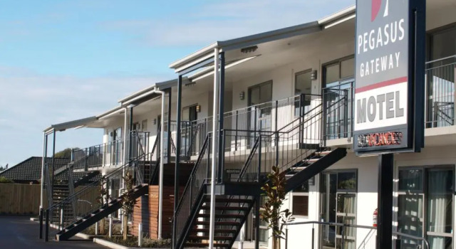 Апартаменты Pegasus Gateway Motels & Apartments