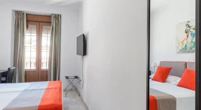 Четырёхместный номер Standard Cool Sevilla Hotel
