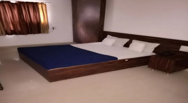 Hotel Sai Gangotri, Забронировать Отель Ширди штат Махараштра, рядом с Аквапарк Wet N Joy