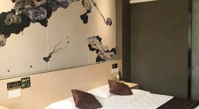 Jiang Nan Feng Shang Hotel, Buchen Sie Hotel Huangshi Hubei