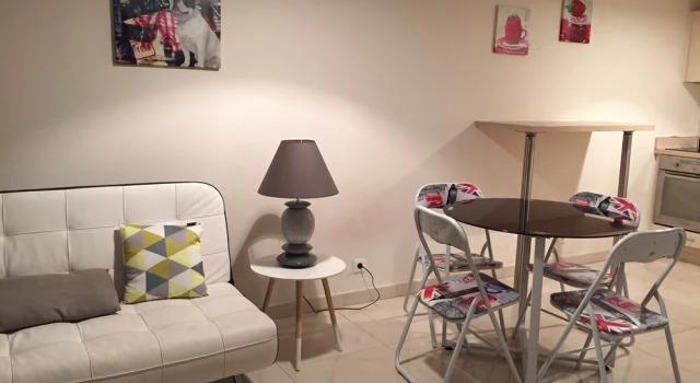 Congress Apartment