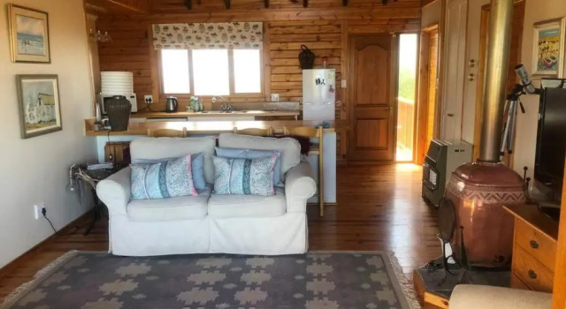 Коттедж Adorable 2 bedroom seaside vacation home