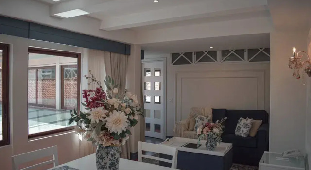 Suite Parc Royale Suites Hotel