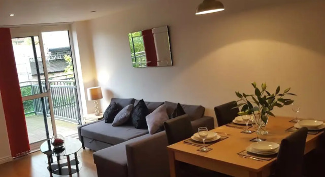 2-bedroom Apartment Riverside Wharf