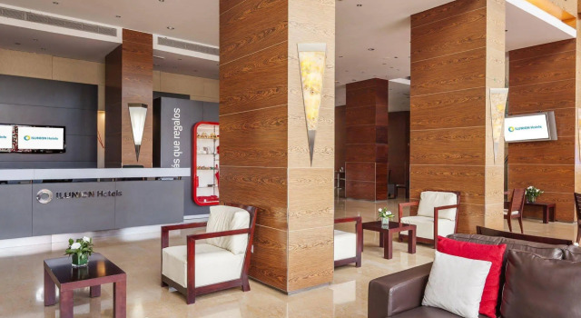 Hotel ILUNION Valencia 4