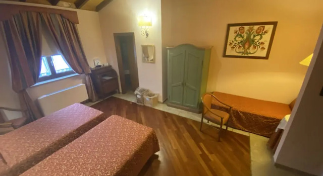 Трёхместный номер Comfort Relais Abbazia Santa Anastasia Resort & Winery
