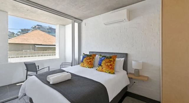 Апартаменты Modern 2-bed Bantry Bay 100m to Beach Ocean Bliss