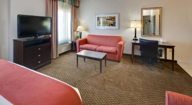 Номер Standard Holiday Inn Express Hotel & Suites Pleasant Prairie-Kenosha by IHG
