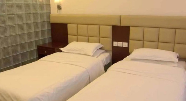 City Hotel Xian, Boek Hotel Hotels in Shaanxi met parkeren, Parkeren