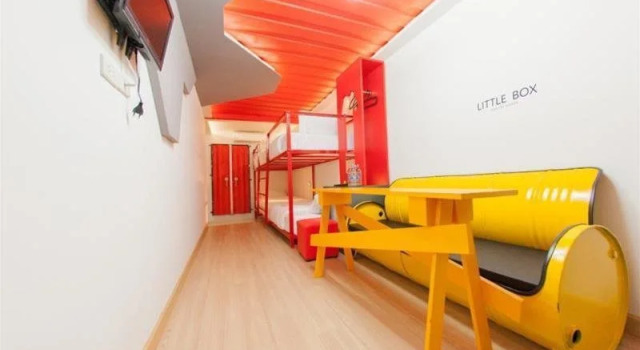 Little Box Hotel, Забронировать Отель Отели Уболтрана 3 звезды, 3*