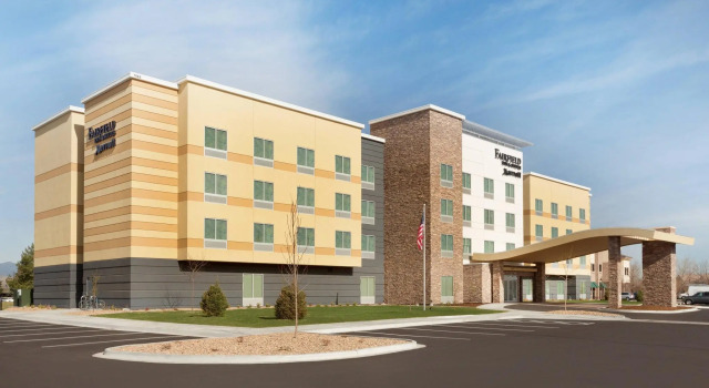 Двухместный люкс с видом на город Fairfield by Marriott Inn & Suites Boulder Longmont