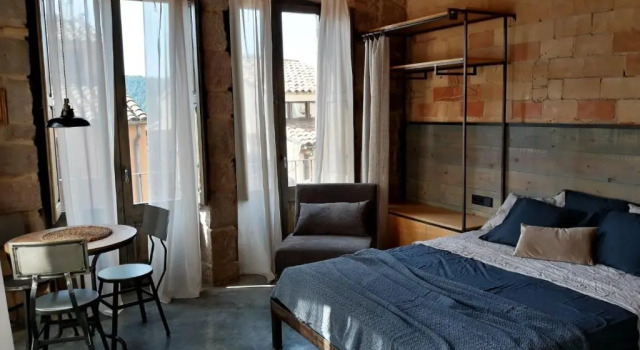 Casa Boutique nº 24, Забронировать Бутик-отель Кардона провинция Барселона, рядом с Приходская церковь Сант-Микель